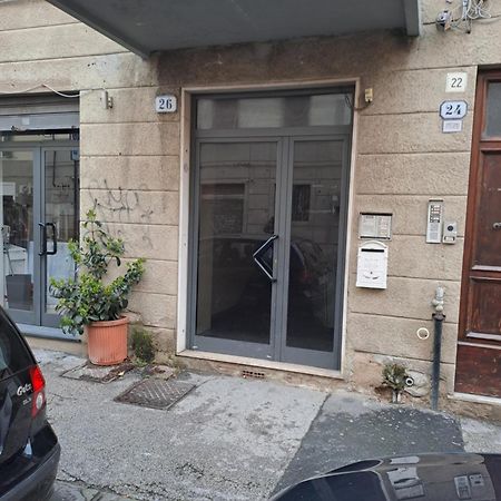 Giappone Inn Flat Livorno Eksteriør bilde