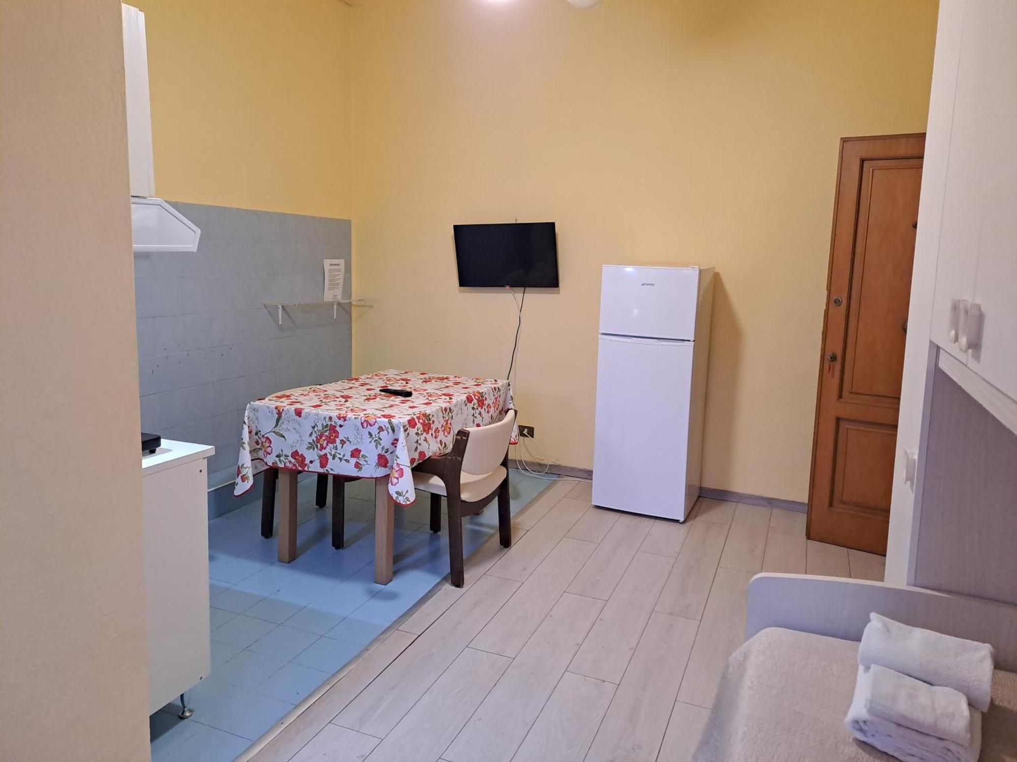 Giappone Inn Flat Livorno Eksteriør bilde
